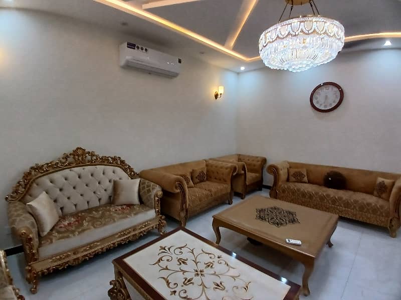 10 Marla House For Rent In DHA Phase 4 Block AA 2