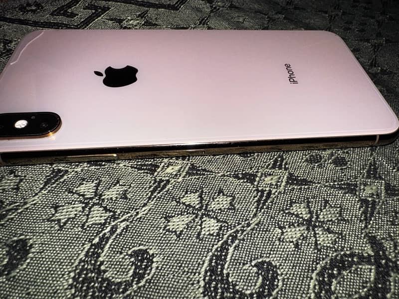 iPhone Xs Max Gold PTA approved 64 GB 3