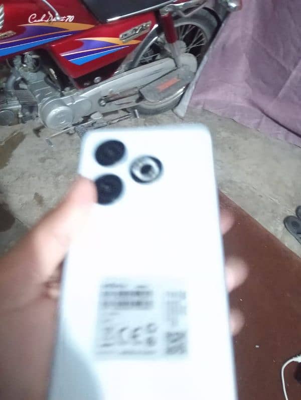 Infinix smart 8 4+4/64 for sale urgent 1