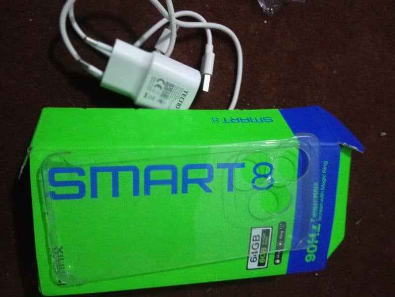 Infinix smart 8 4+4/64 for sale urgent 5