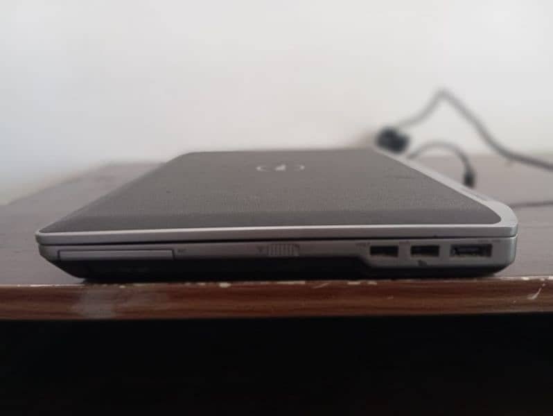 Dell Core i5 Laptop - 8GB RAM - Excellent Condition 4