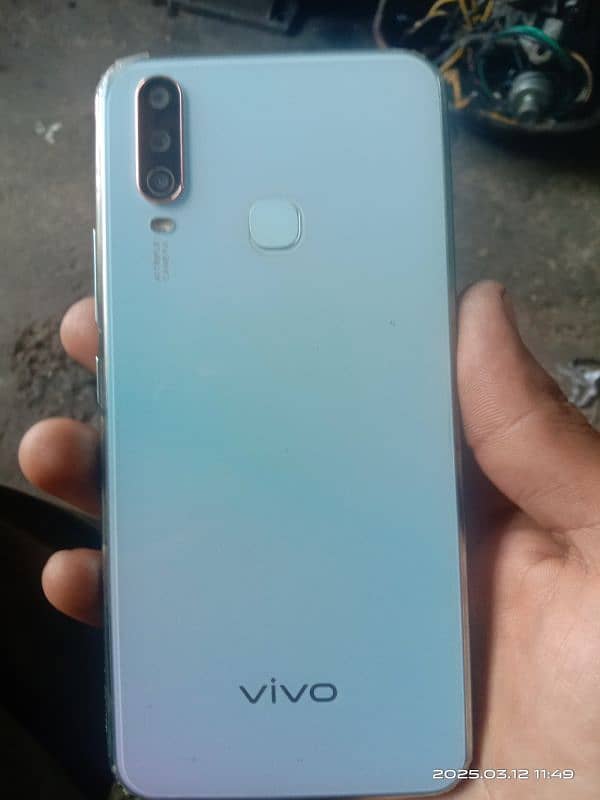 vivo y17 4/128 2