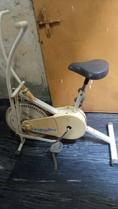 I sale my exercise cycle urgent 03084646410