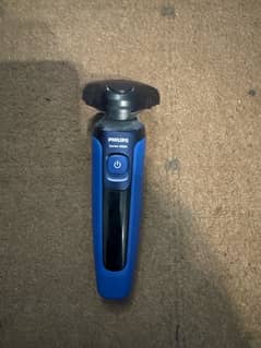 Philips series 5000 wet and dry shaver