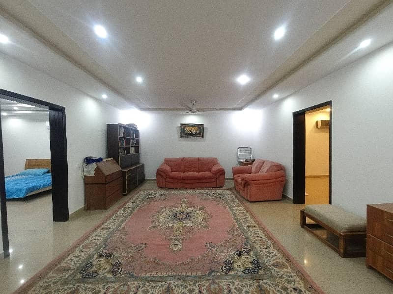 Fully Furnished 12 Marla House Available In Bahria Town - Safari Villas 3 For Rent 21