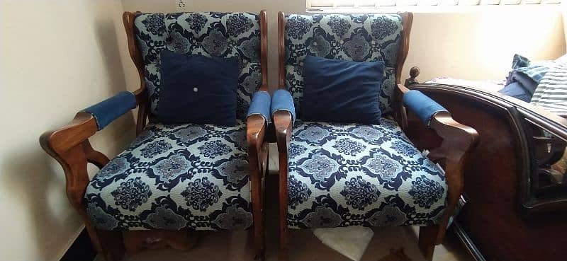 5 seater wooden sofa set for sale 4