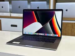 MacBook Pro 2018 | 15-inches | Intel Core i7 | 16GB With 512 GB