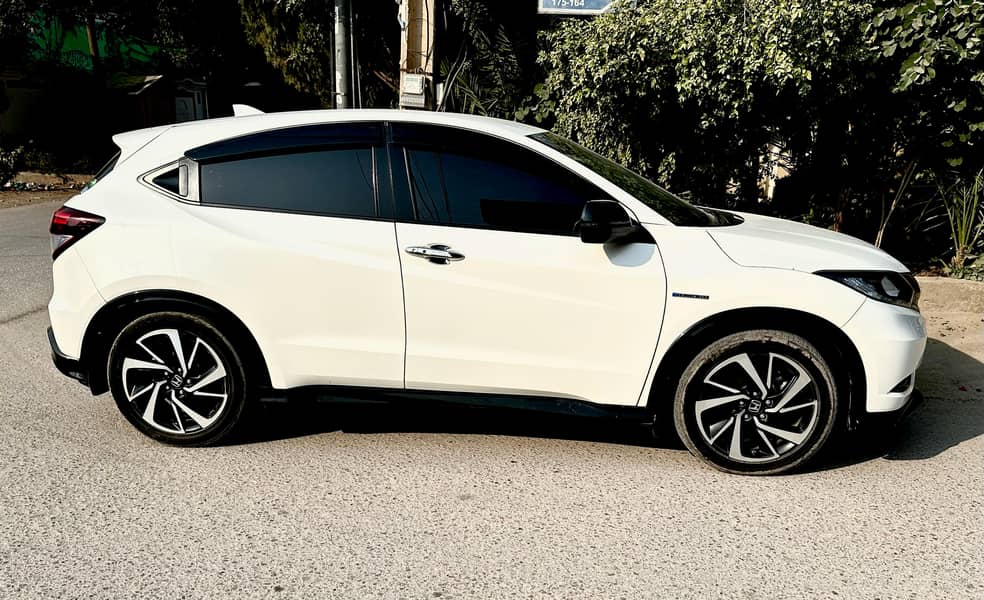 Honda Vezel 2017 1