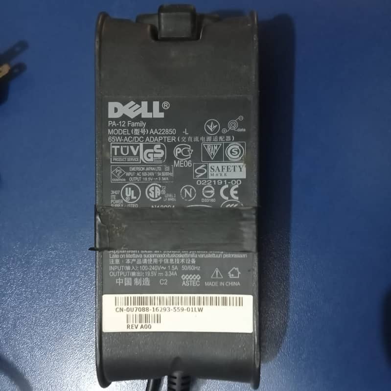 Original Dell Laptop Charger - 65W-AC/DC ADAPTER - Model AA22850 0