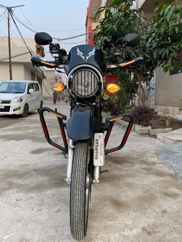 Suzuki GS 150 SE Model 2022 Lahore Registered Bike 0