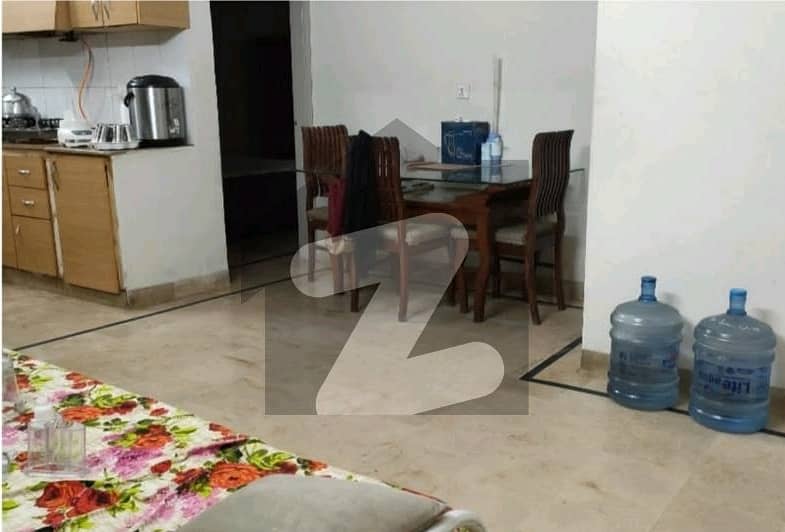 1350 Square Feet Flat For Sale In Gulshan-E-Iqbal Town 4