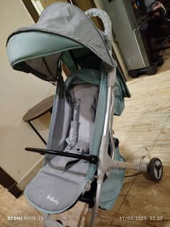 baby pram walker 10/10 condition only serious buyer contact me