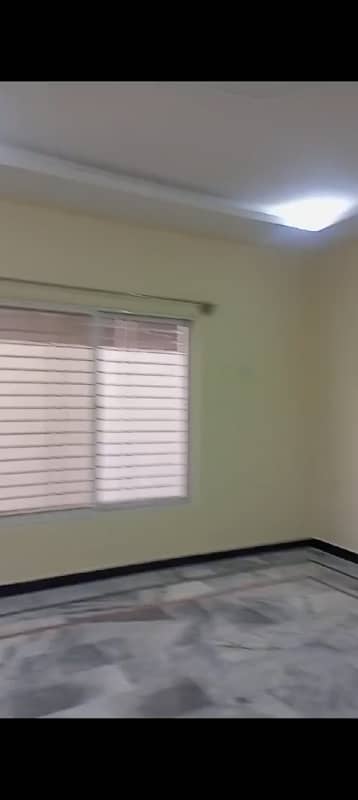 Makhdoom society St 1 Ground floor apartment of rent 6