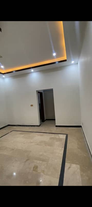 Makhdoom society St 1 Ground floor apartment of rent 10