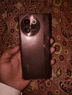 Vivo V30e 5G 8/256 Full Box Condition 10/10