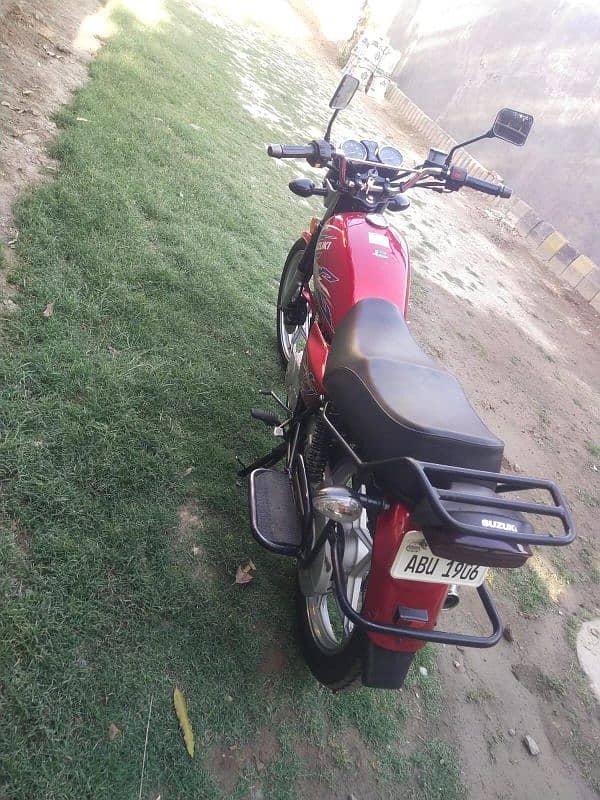 Suzuki GS150 Special Edition 3