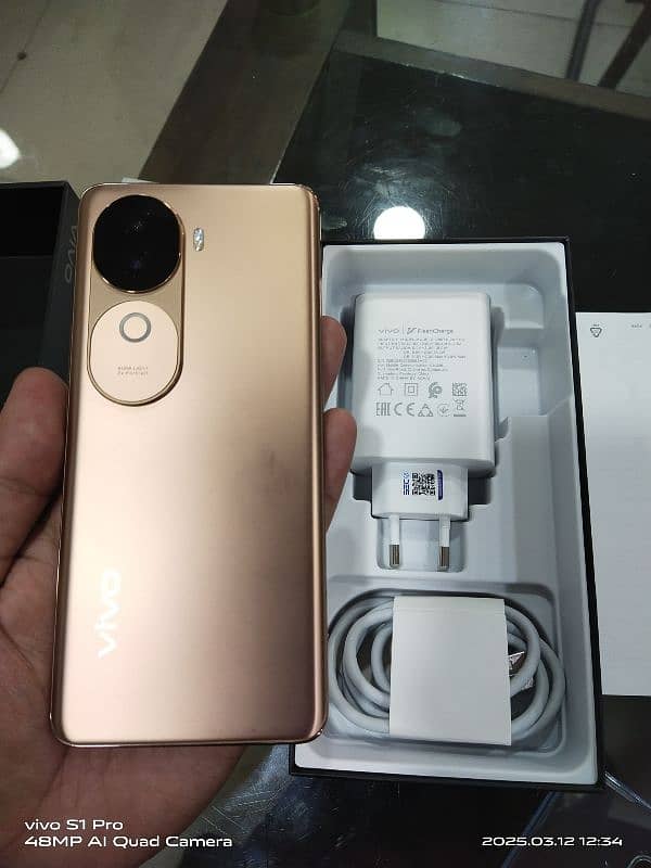 Vivo V40e new purchase 3