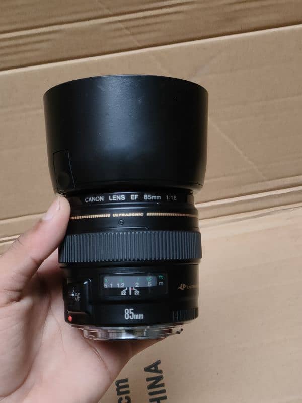 Canon 6D DSLR Camera 85mm 1.8 lense 1