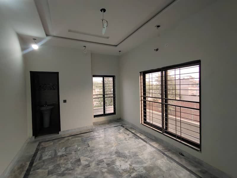 Brand New Flat For Rent in high court phase 2 0