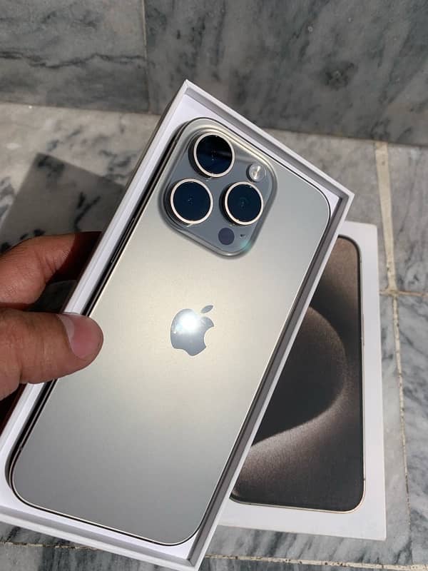 i phone 15 pro 256gb Factory unlock 1