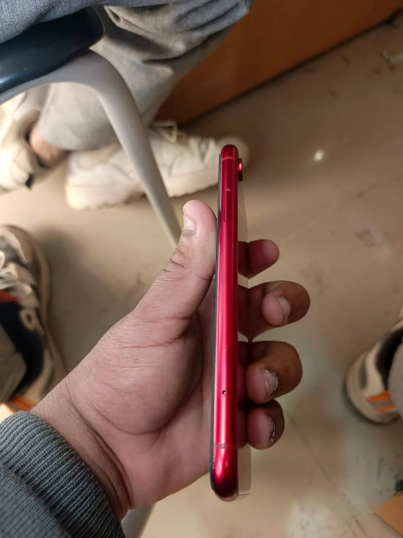 Apple iPhone XR 3