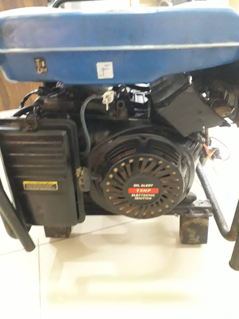 Generator 5Kv, Used, Petrol, Self & Manual start 4