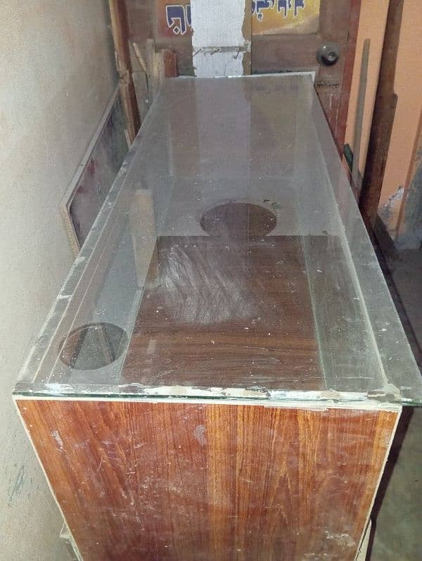 shop counter in good condition 4