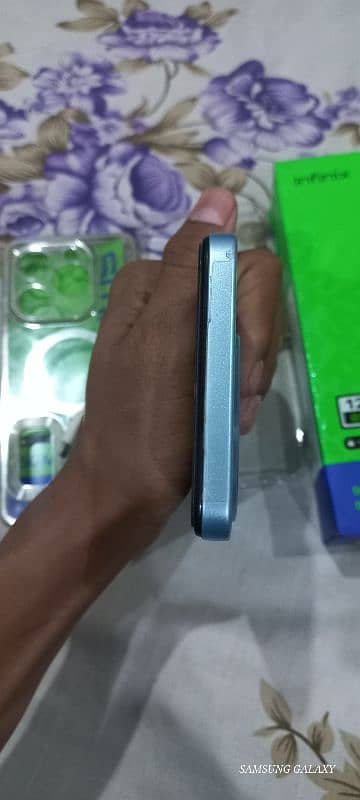 infinix smart 8 pro 4