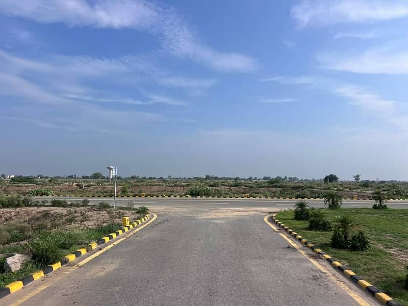 LDA CITY 10 Marla C Block Hot Location Possession Plot Near To 200ft Road 9