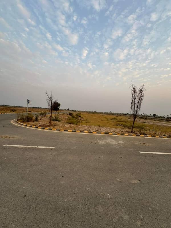 LDA CITY 1 KANAL Possession Corner Plot For Sale In E Block 0