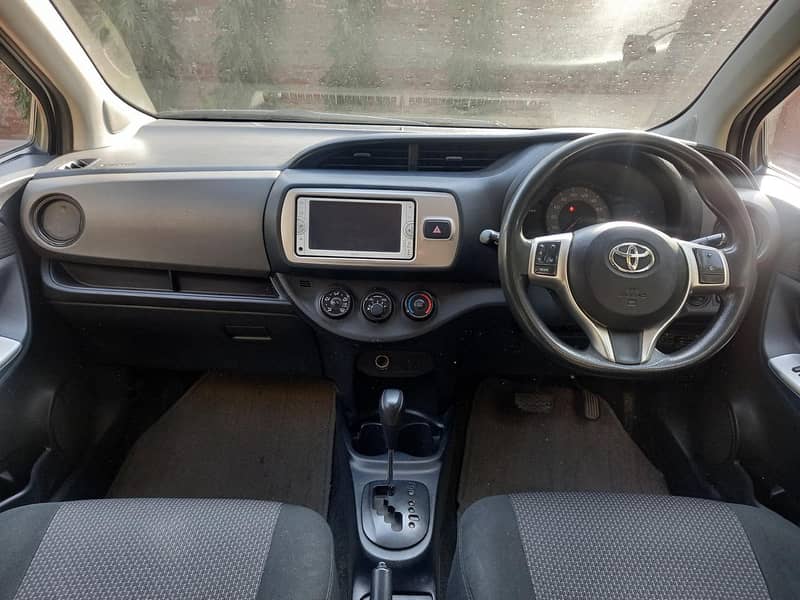 Toyota Vitz 2014  installed bank lease 8