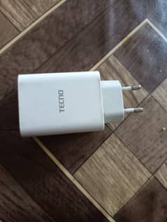 ORIGNAL TECNO 33WATT CHARGER