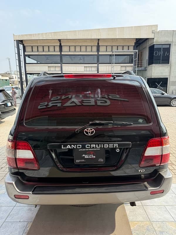 Toyota Land Cruiser 2005 4