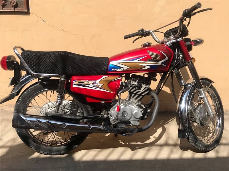 Honda 125 2020 in reasonable price lush condition no work required 0