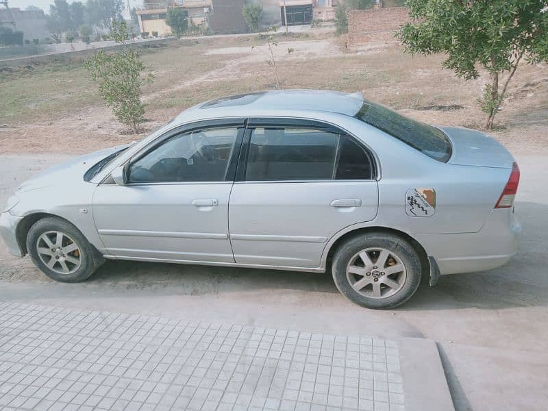 Honda Civic Oriel 2005 4