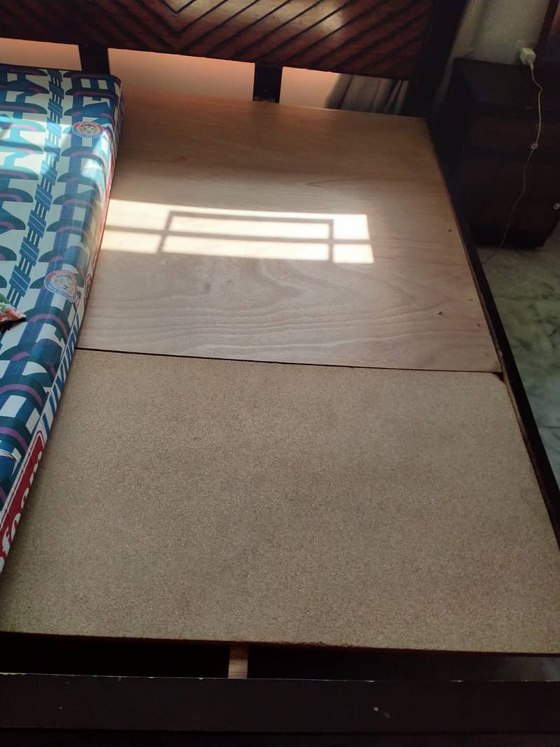 King size bed with side table and mattress urgently sale 3