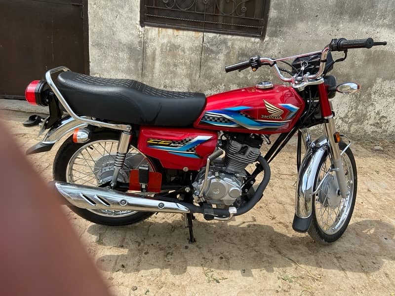 HONDA 125 Red 2024 4