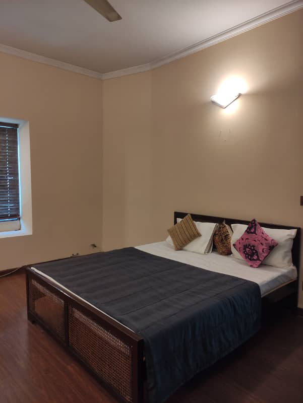 KANAL UPPER PORTION FULLY FURNISHED NEAR TO MARKET 0