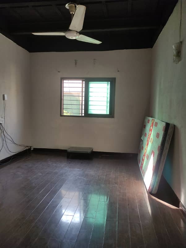 KANAL UPPER PORTION FULLY FURNISHED NEAR TO MARKET 13