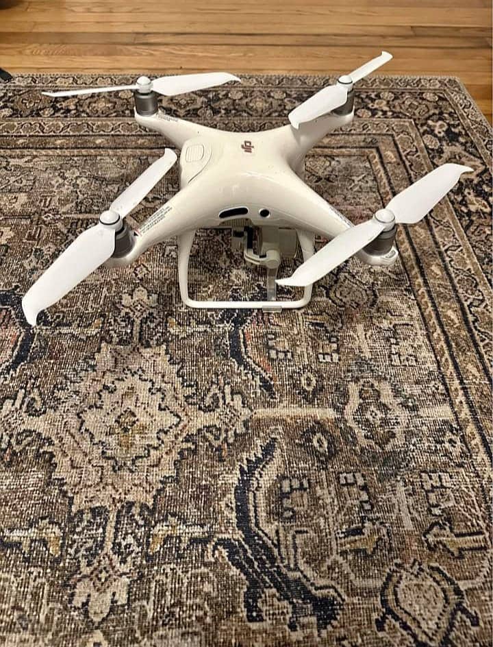 DJI Phantom 4 Pro 0