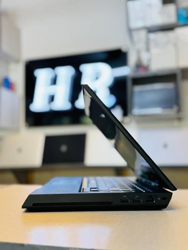 Gaming ALIENWARE Core i7 8CORE CPU 8GB RAM 256GB RGB BACKLIT 3GB CARD 3