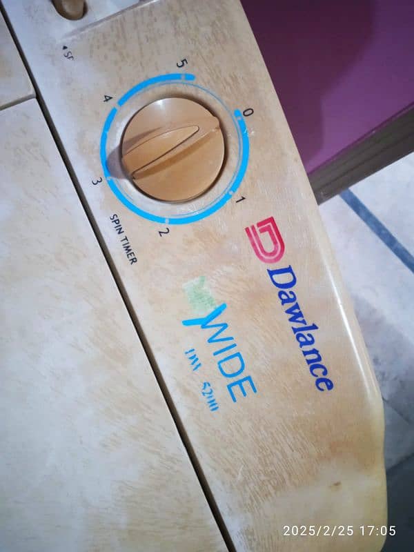 Dawlance washing machine twin tub model no: DW 5200 1