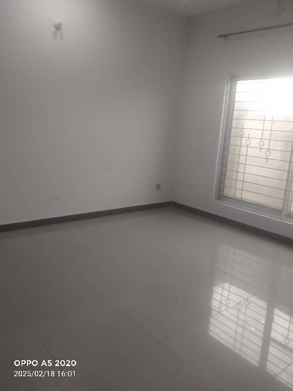 10 Marla Upper Portion Available For Rent In Naspak Housing Society Phase 3 0