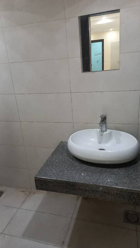 STUDIO LIKE A BRAND NEW GOOD EXCELLENT CONDITION IDEAL FLAT FOR RENT IN BAHRIA TOWN LAHORE 9