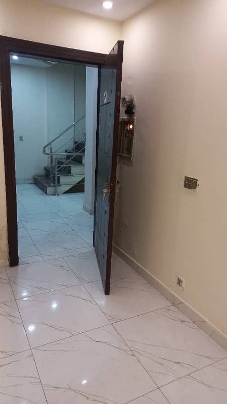 STUDIO LIKE A BRAND NEW GOOD EXCELLENT CONDITION IDEAL FLAT FOR RENT IN BAHRIA TOWN LAHORE 15