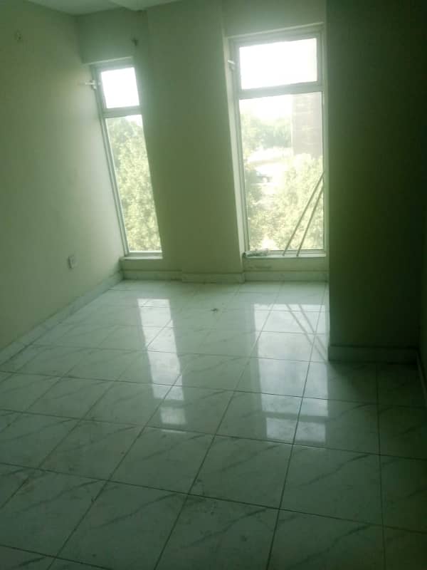 1 BED LIKE A BRAND NEW GOOD CONDITION EXCELLENT FLAT FOR RENT IN BAHRIA TOWN LAHORE 12