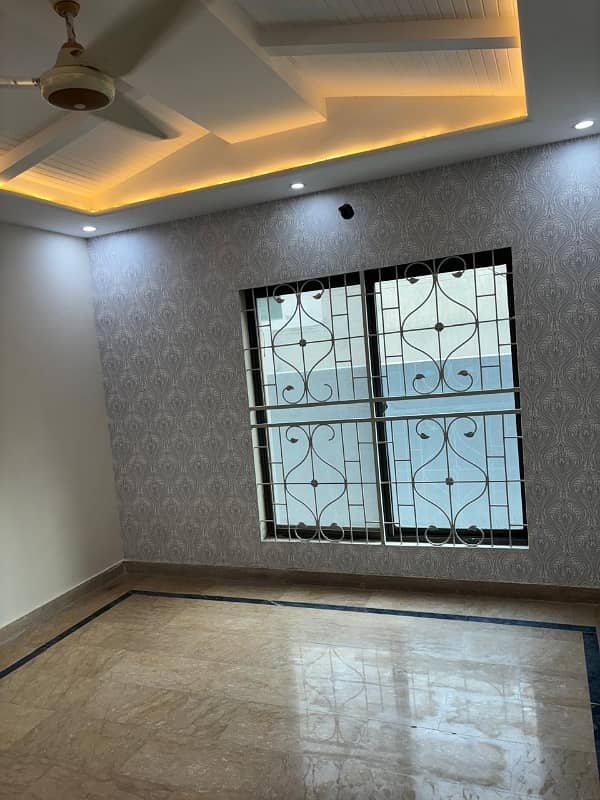 8 MARLA LIKE A BRAND NEW EXCELLENT GOOD HOUSE FOR RENT IN UMAR BLOCK BAHRIA TOWN LAHORE 8