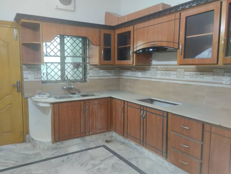 10 MARLA TOP LOCATION HOUSE AVAILABLE FOR RENT IN BAHRIA TOWN PHASE 7 2