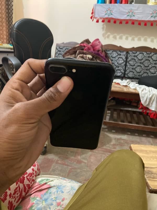 i phone 7 plus pta aproved 128gb 6