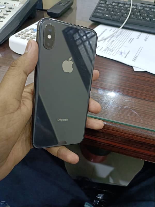 i am selling iphone x 64gb 5